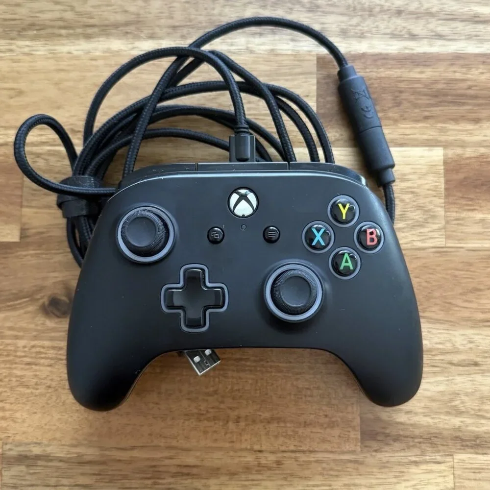 Xbox One Power A Wired Video Game Controller Black 1519265-01 w Breakaway Cable